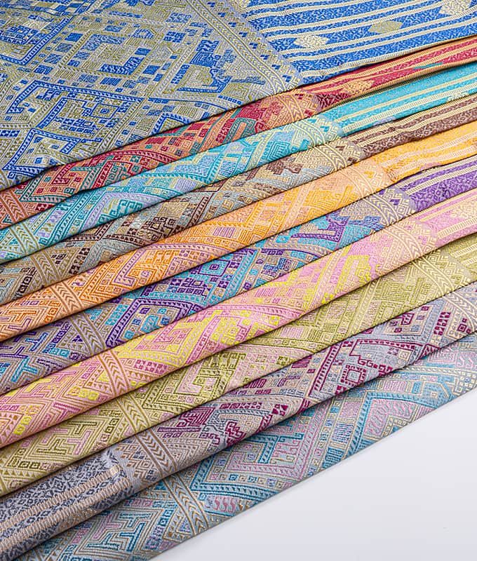 Hult polyester jacquardstoff for laotisk tradisjonell sarong